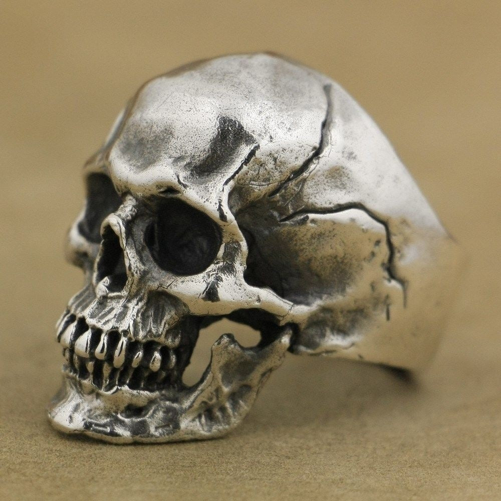Hot Sale New Style Men's Retro Rock Locomotive Wind Crack Skull Ring