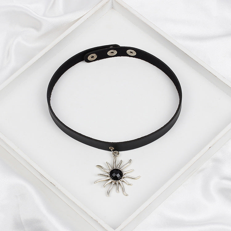 Explosive Jewelry Punk Sunflower Leather Collar