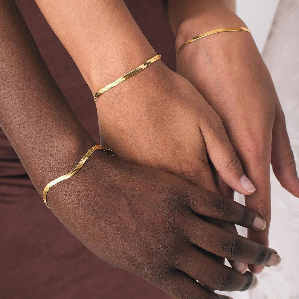 eManco Women Snake Chain Bracelet