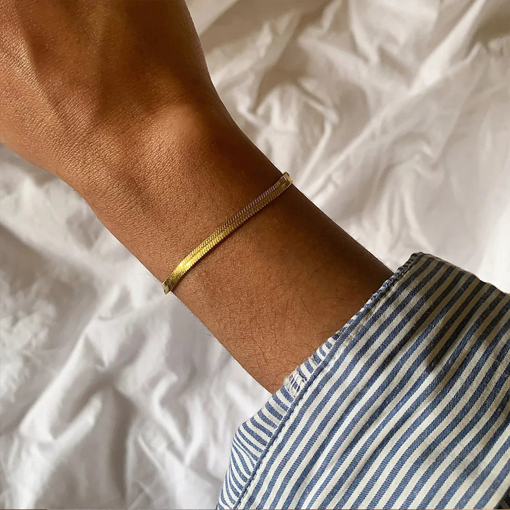 eManco Women Snake Chain Bracelet