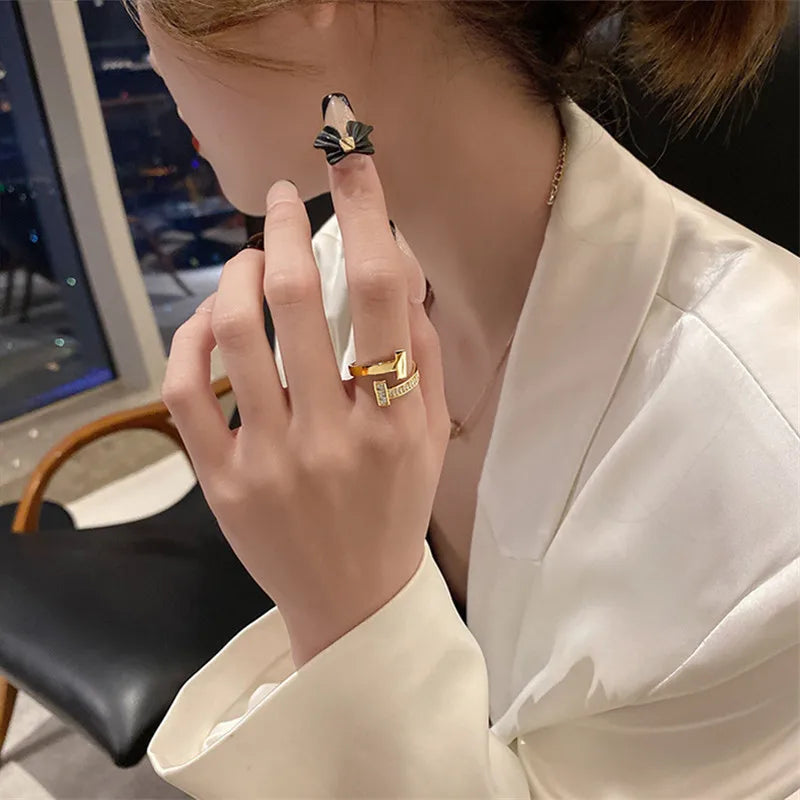 SHANGZHIHUA  Letter Ring