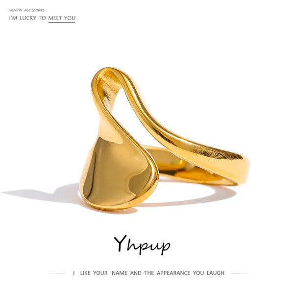 Femme Ring