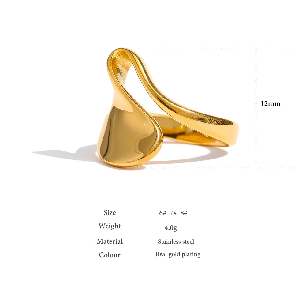 Femme Ring