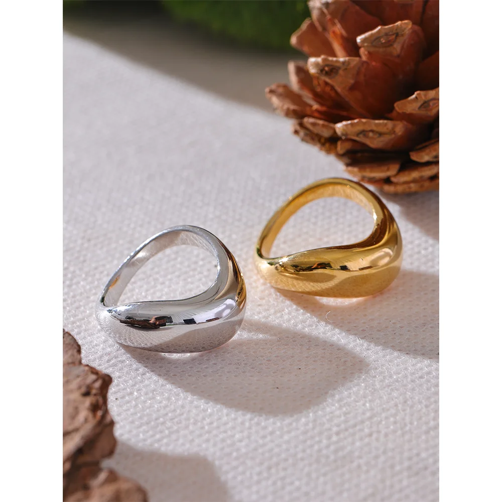 Yhpup Minimalist Smooth Ring
