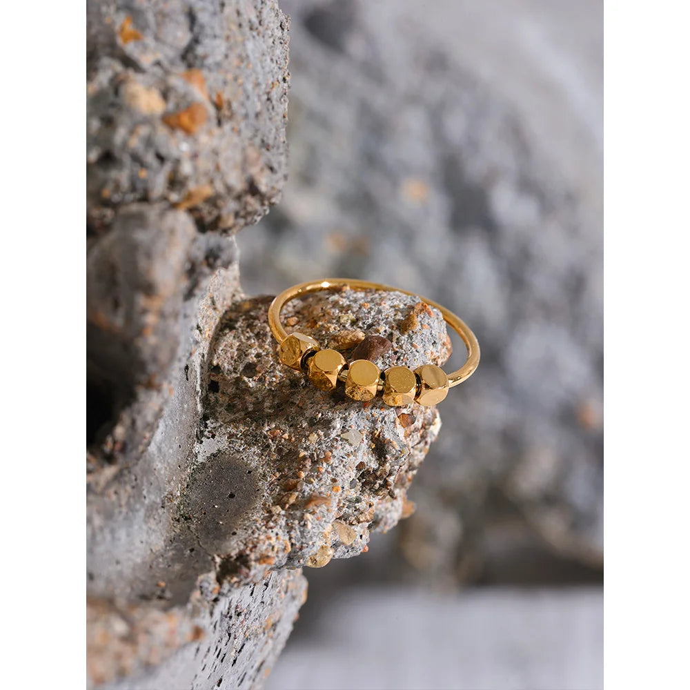 Yhpup Square Beads Ring