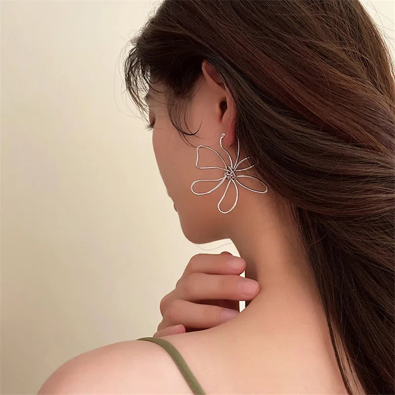 YANGLIUJIA Flower Earrings