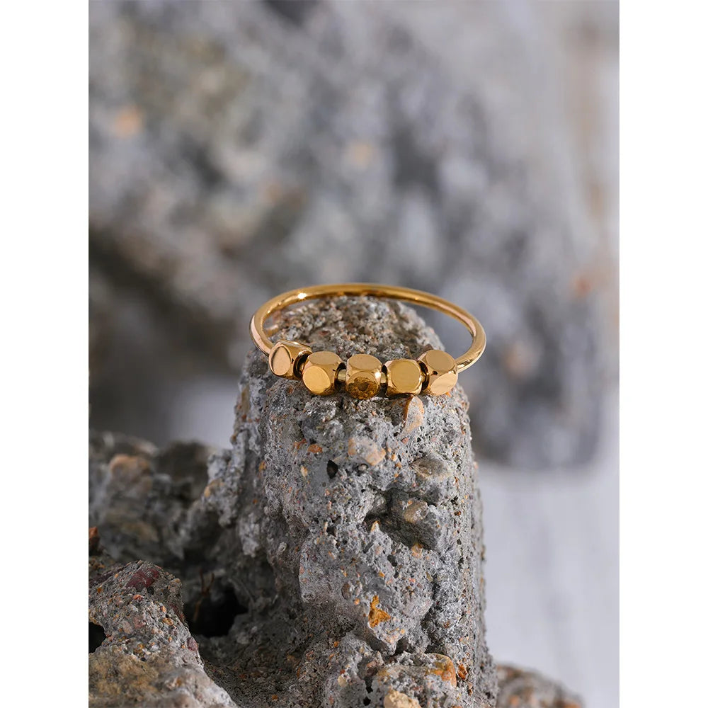 Yhpup Square Beads Ring