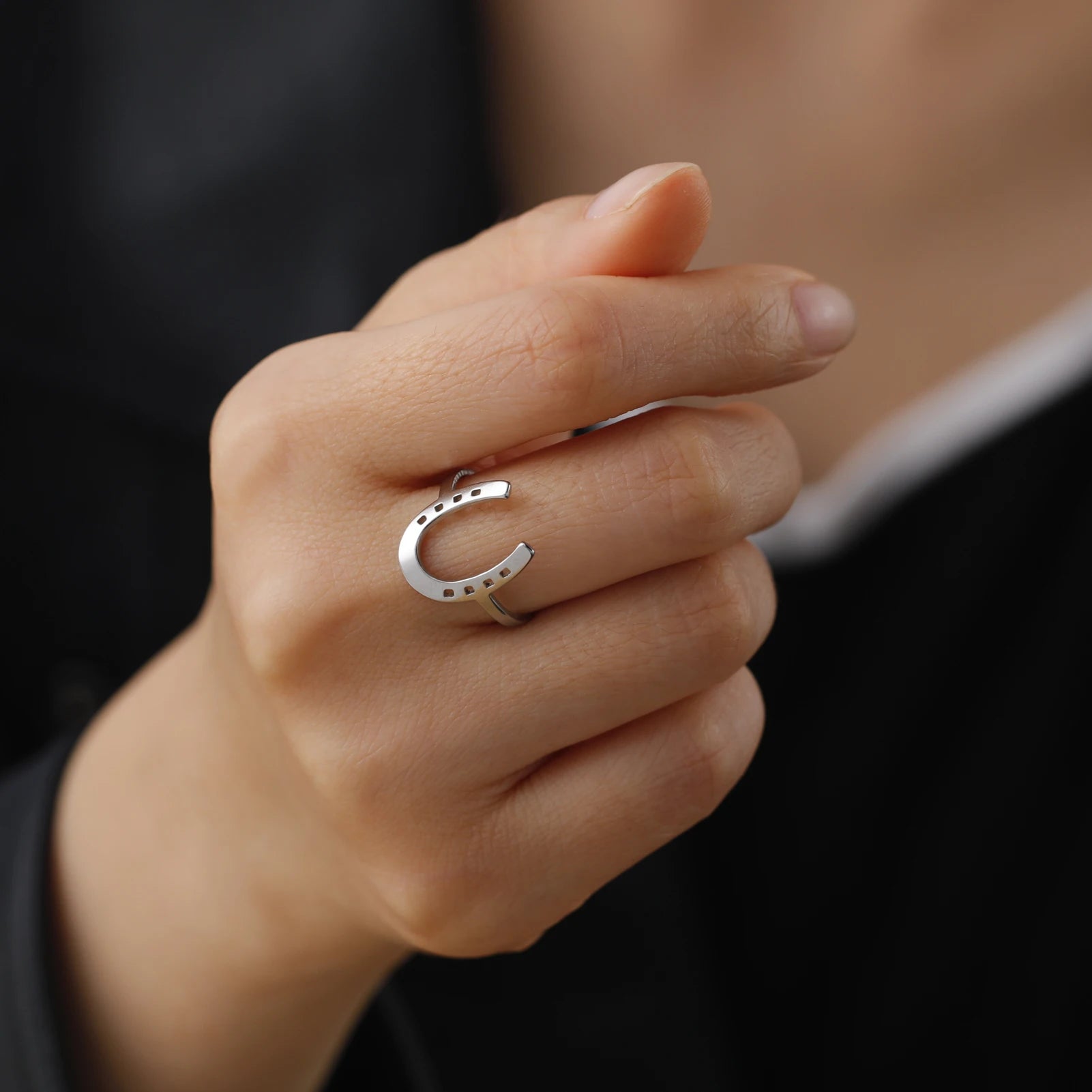 Skyrim U-Shaped Horseshoe Women Ring